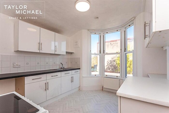 3 Bedroom Maisonette To Rent In New Church Road, Hove, BN3