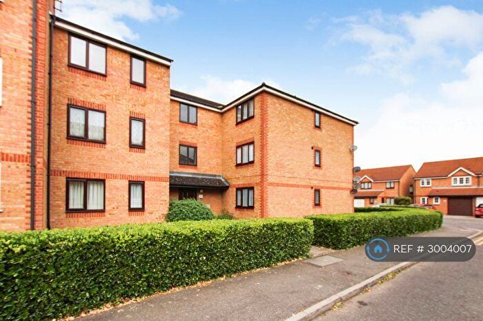 1 Bedroom Flat To Rent In Danbury Crescent, South Ockendon, RM15