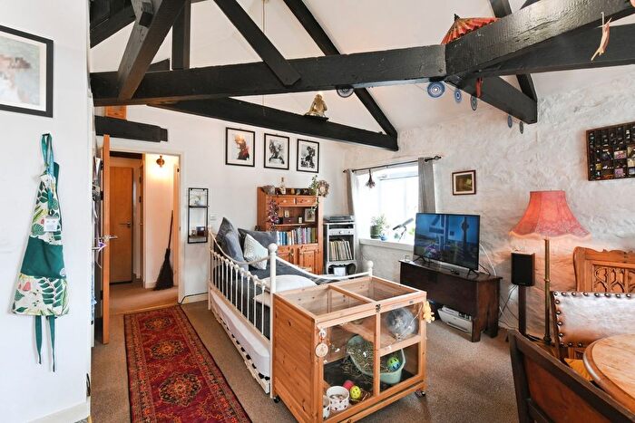1 Bedroom Flat For Sale In Belgravia Street, Penzance, Cornwall, TR18