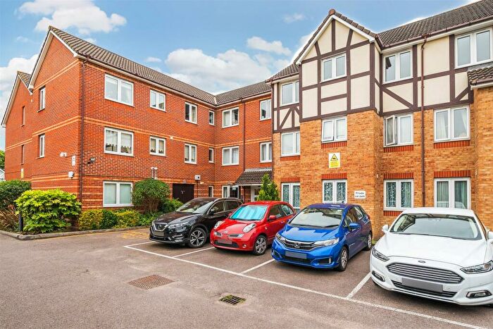 1 Bedroom Property To Rent In Overs Years Old Only., HA9