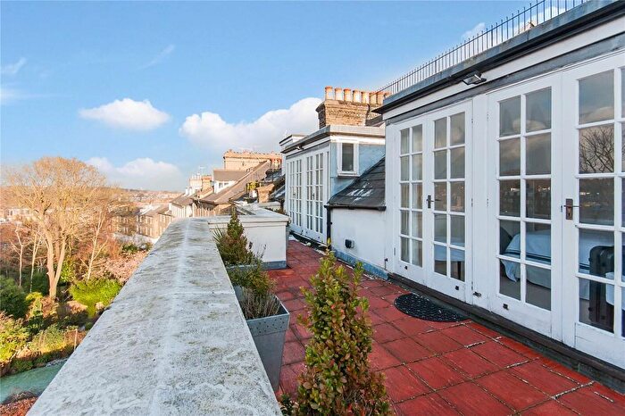 3 Bedroom Flat To Rent In Thurlow Road, Hampstead, NW3