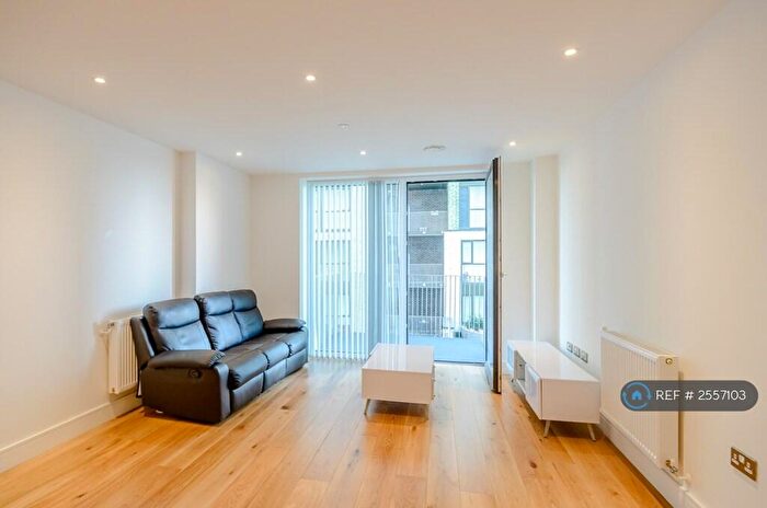 1 Bedroom Flat To Rent In Emily Street, London, E16