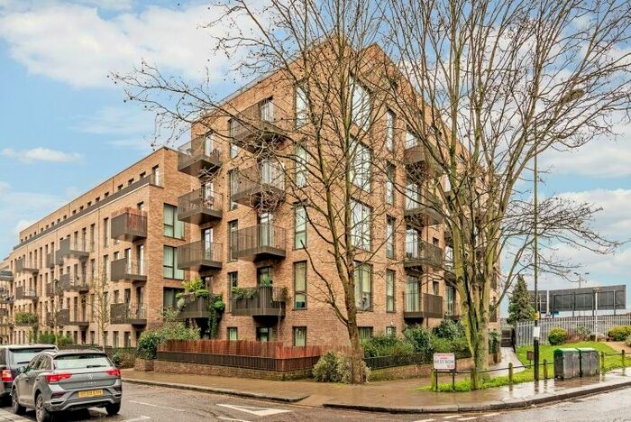 1 Bedroom Flat To Rent In West Row, London, W10