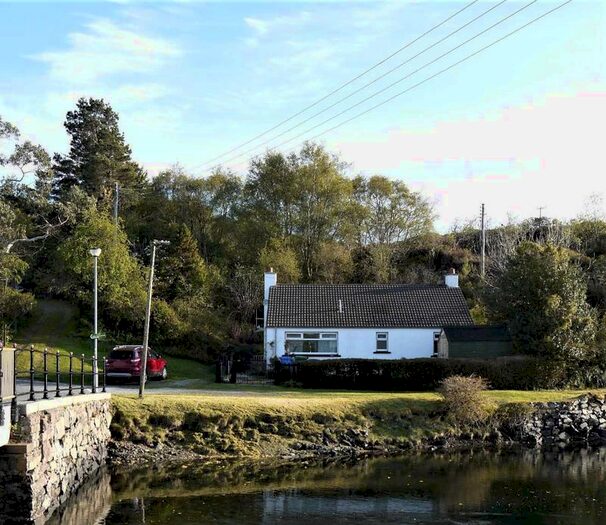 2 Bedroom Detached Bungalow For Sale In Kyleakin, Isle Of Skye, IV41