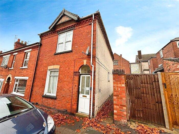 2 Bedroom End Of Terrace House For Sale In Toronto Street, Lincoln, Lincolnshire, LN2