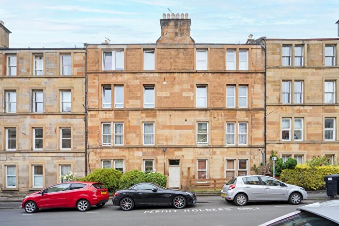 3 Bedroom Flat To Rent In Caledonian Road, Edinburgh, EH11