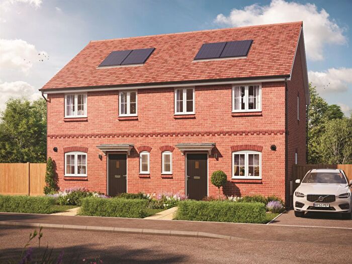3 Bedroom Semi-detached House For Sale In Bierley Lane, Bradford, BD4