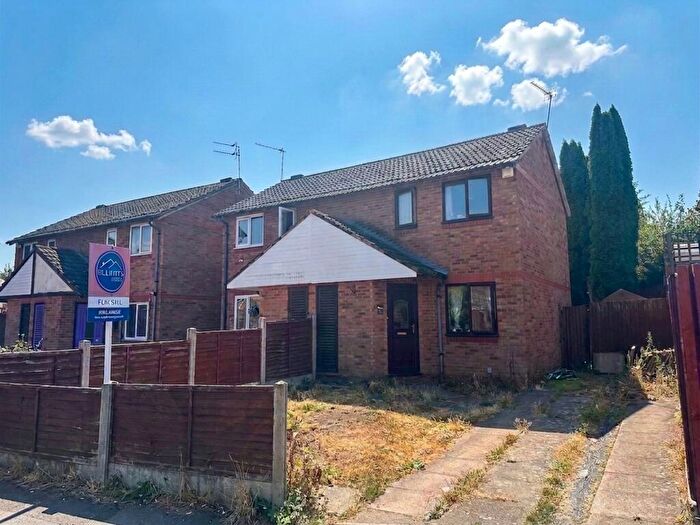 2 Bedroom Semi-Detached House For Sale In Birkenshaw Road, Leicester, LE3