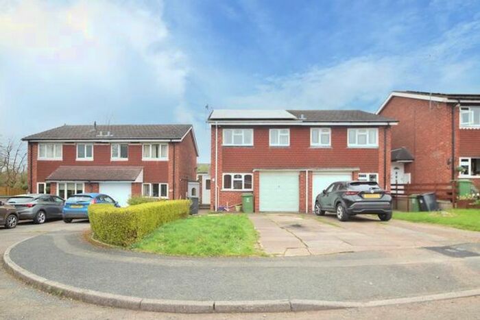 3 Bedroom Semi-Detached House To Rent In Milcote Close, Redditch, B98