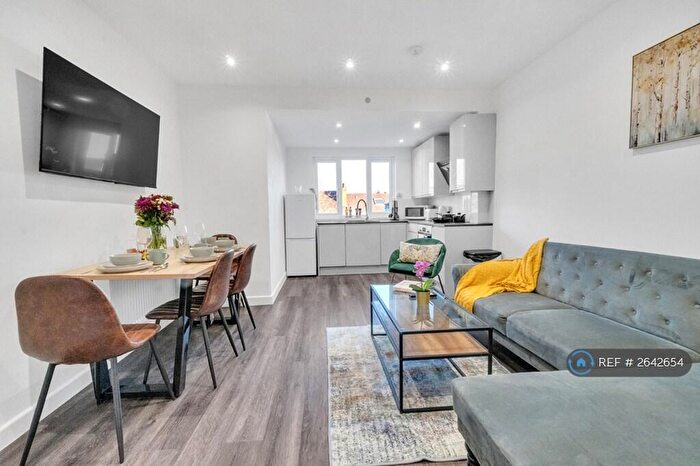 2 Bedroom Flat To Rent In Mount Road, London, NW4