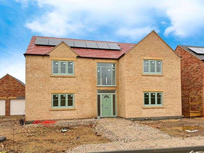 4 Bedroom Detached House For Sale In Hawthorn Road, Cherry Willingham, LN3