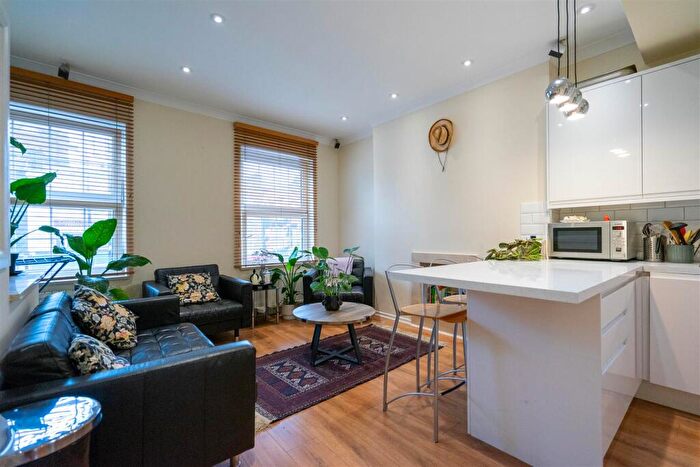 3 Bedroom Apartment To Rent In Camden High Street, Camden Town, NW1