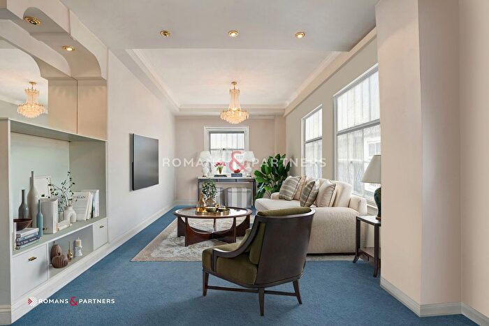 3 Bedroom Flat For Sale In Bryanston Court, Marylebone, W1H