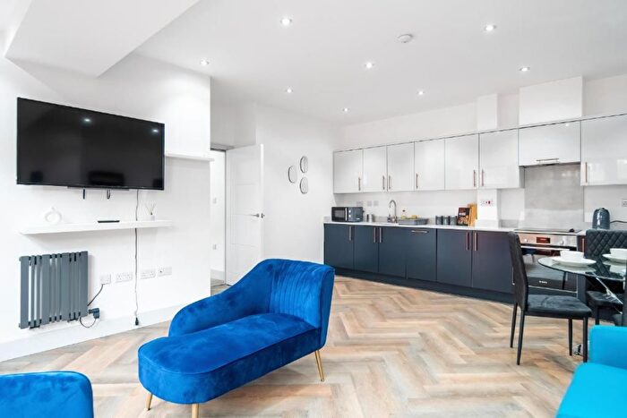 2 Bedroom Flat To Rent In London Rd, Romford, RM7