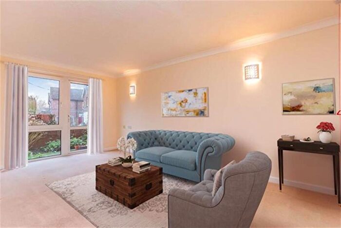 1 Bedroom Retirement Property To Rent In Homethorne House, Oak Road, Off Springfield Road, Crawley, RH11