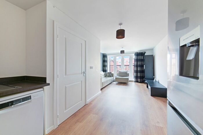 1 Bedroom Flat For Sale In Field House, , Schoolgate Drive, Morden, SM4