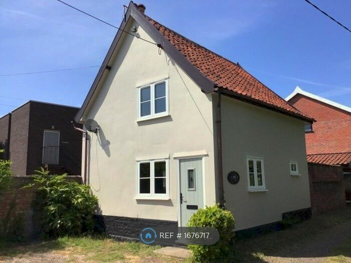 2 Bedroom Detached House To Rent In Chapel Street, Diss, IP22