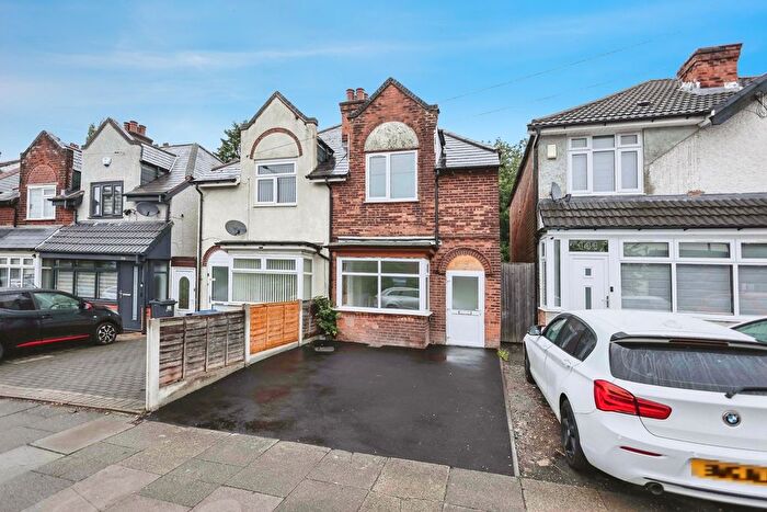 3 Bedroom Semi-Detached House For Sale In Reservoir Road, Erdington, Birmingham, West Midlands, B23
