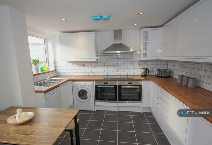 6 Bedroom Semi-Detached House To Rent In Reydon Close, Norwich, NR5