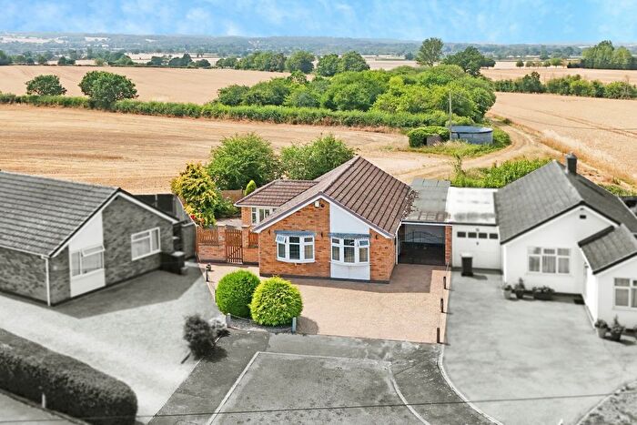 2 Bedroom Detached Bungalow For Sale In Fox's Covert, Fenny Drayton, CV13