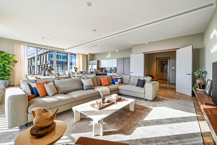 3 Bedroom Apartment To Rent In Bloom West Penthouse, Nine Elms, London, SW11