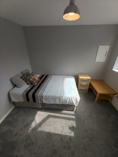 1 Bedroom Flat To Rent In Irwin Approach, Halton, Leeds, LS15