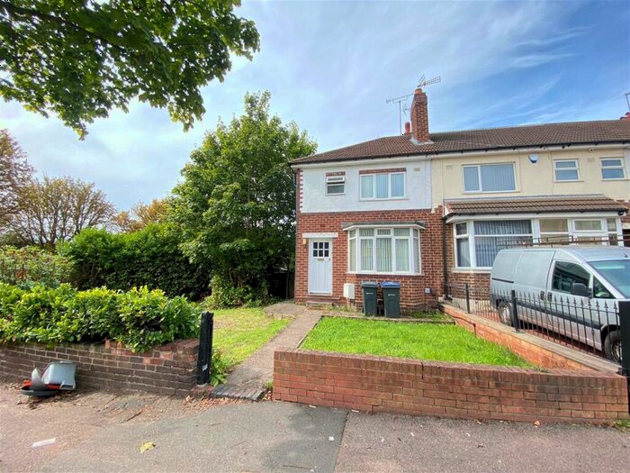 3 Bedroom End Of Terrace House To Rent In Lavendon Road, Great Barr, Birmingham, B42