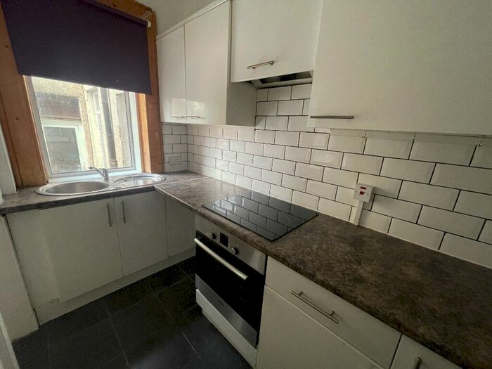 1 Bedroom Flat To Rent In Bute Street, Coatbridge, North Lanarkshire, ML5