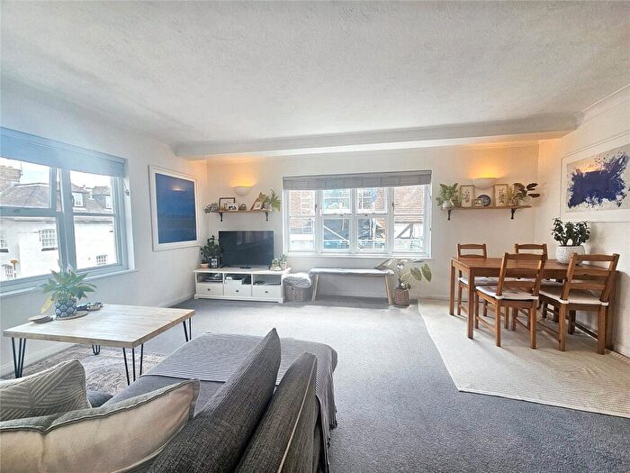 2 Bedroom Apartment For Sale In Drake Cottage, Duck Lane, Midhurst, West Sussex, GU29