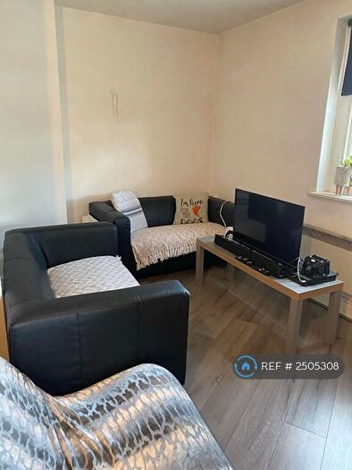 2 Bedroom Flat To Rent In London Road, Liverpool, L3