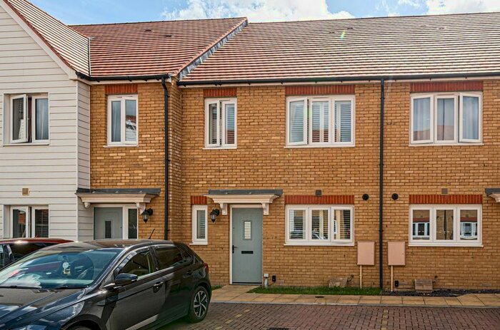 3 Bedroom Terraced House For Sale In Brooks Drive, Ryarsh, West Malling, ME19