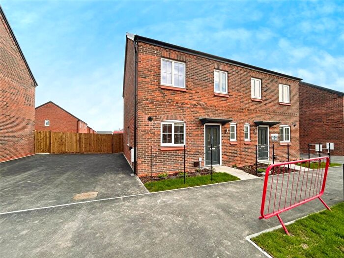 3 Bedroom Semi-Detached House To Rent In Pastures Road, Fairham, Nottingham, NG11