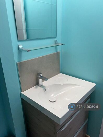 Studio To Rent In Armley, Leeds, LS12