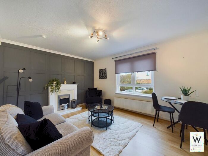 2 Bedroom Flat To Rent In Innellan Gardens, Kelvindale, Glasgow, G20