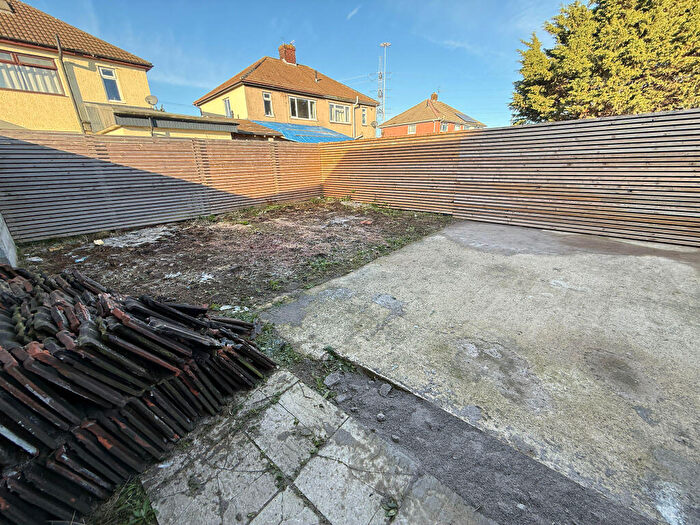 Garage / Parking To Rent In St. Andrews Road, Avonmouth, Bristol, BS11