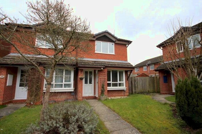 2 Bedroom End Of Terrace House To Rent In Griffon Close, Farnborough, Hampshire, GU14