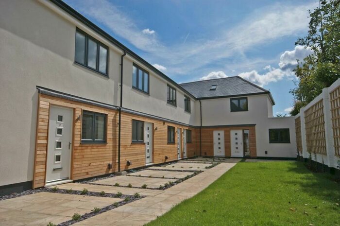 1 Bedroom Terraced House To Rent In Woodlands Road, Redhill, RH1