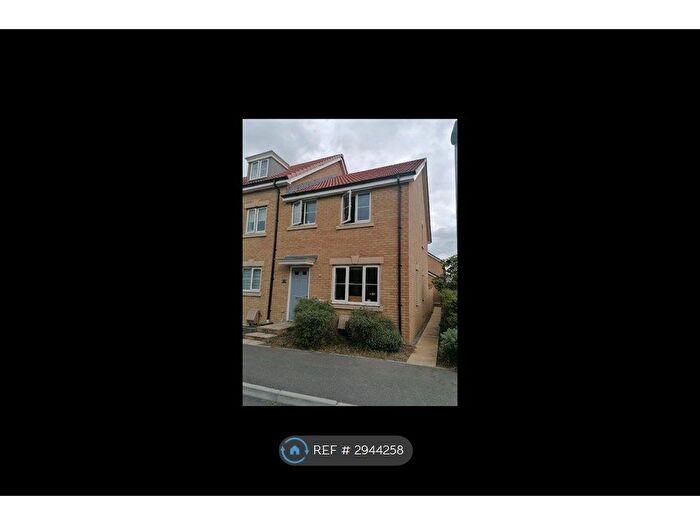 3 Bedroom End Terrace House To Rent In Hastings Road, Hilperton, Trowbridge, BA14
