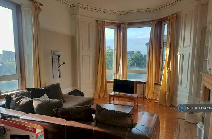 2 Bedroom Flat To Rent In Onslow Drive, Glasgow, G31