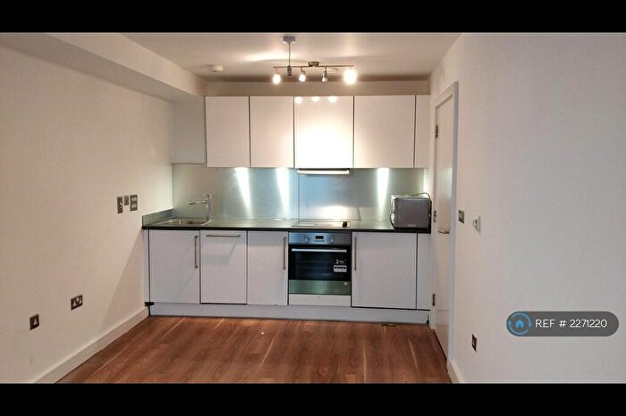 1 Bedroom Flat To Rent In High Street, Slough, SL1