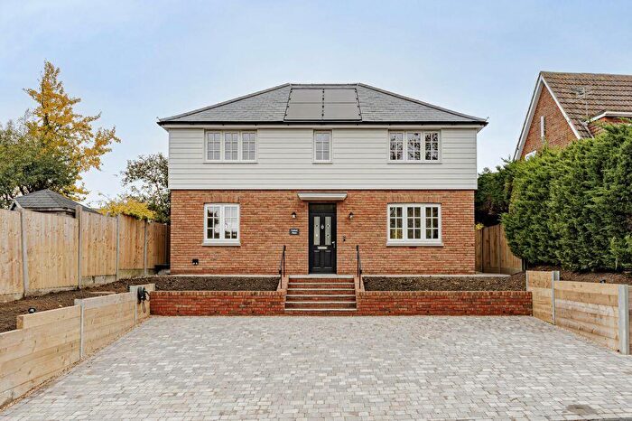 4 Bedroom Detached House For Sale In Saunders Lane, Ash, CT3
