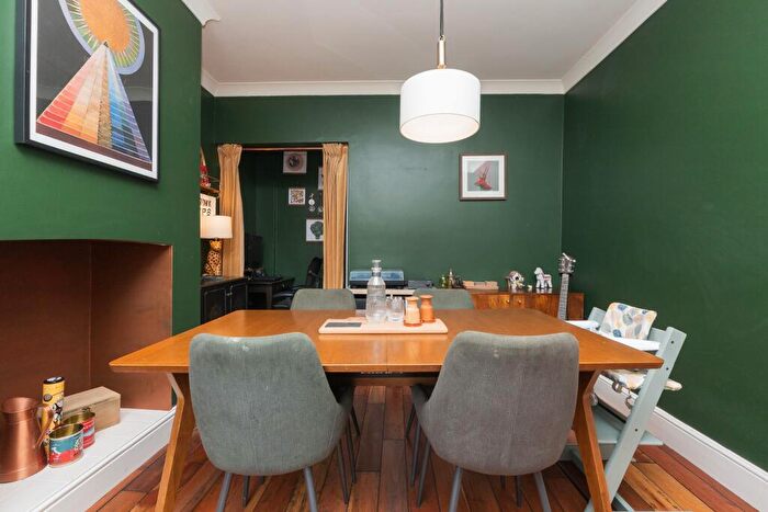 2 Bedroom Semi-Detached House For Sale In Pettigrove Road, Bristol, BS15