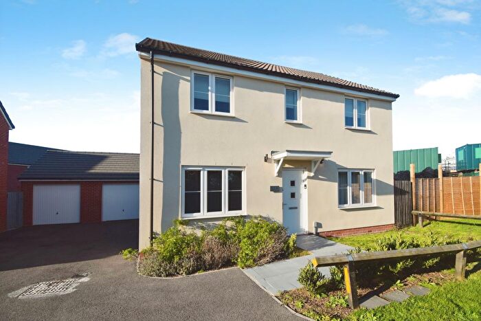 4 Bedroom Detached House For Sale In Nero Close, Bridgwater, TA6