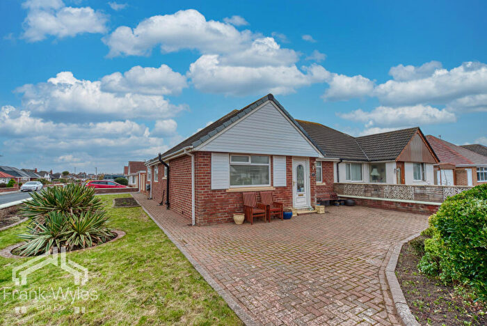 2 Bedroom Bungalow For Sale In Kilgrimol Gardens, Lytham St. Annes, Lancashire, FY8