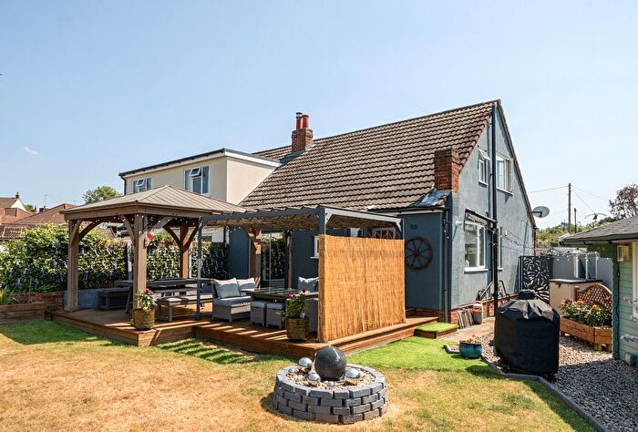 3 Bedroom Bungalow For Sale In Heath Gardens, Coalpit Heath, South Gloucestershire, BS36