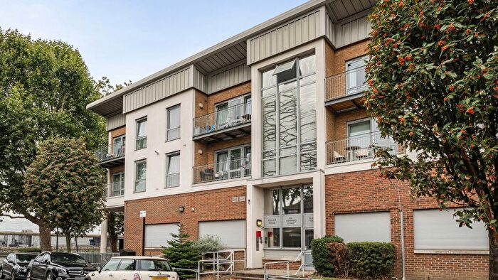 1 Bedroom Flat To Rent In Kennard St, London, E16