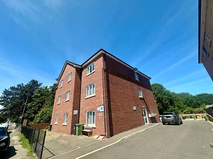 1 Bedroom Flat To Rent In Croyland Road, Wellingborough, NN8