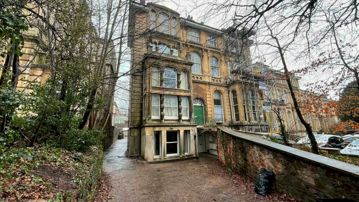 3 Bedroom Flat To Rent In Tyndalls Park Road, Clifton, Bristol, BS8