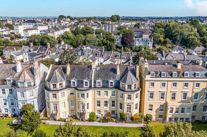 2 Bedroom Flat For Sale In Nelson Gardens, Plymouth, Devon, PL1