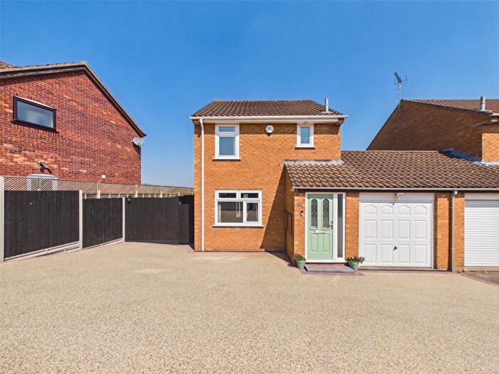 3 Bedroom Link Detached House For Sale In Linden Avenue, Prestbury, Cheltenham, Gloucestershire, GL52